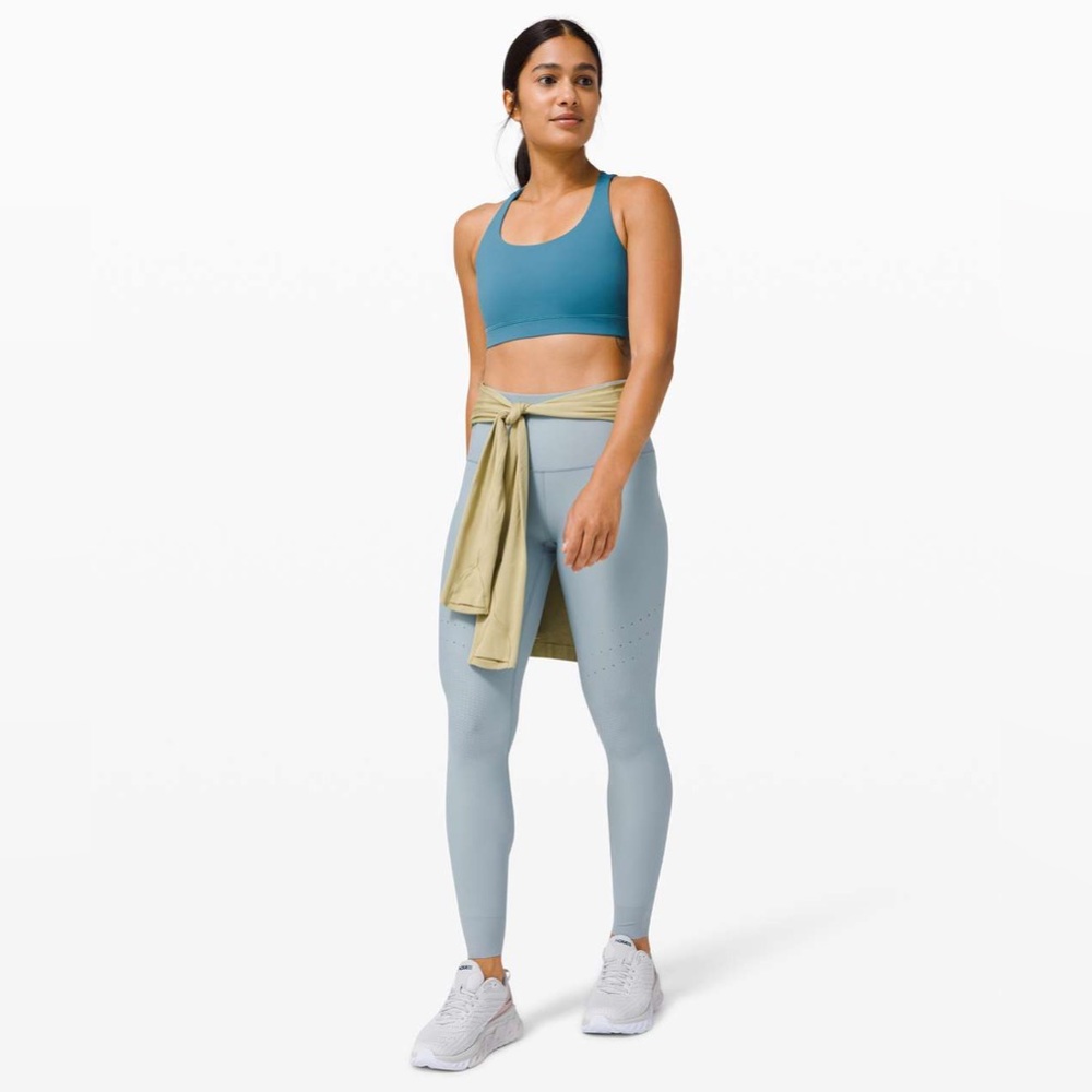NWOT Lululemon Zoned In Tight 27” *Envelope Pocket
Blue Cast Size 4